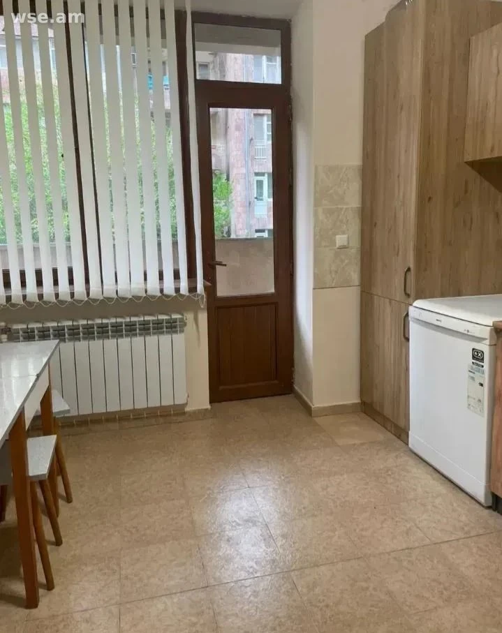 3-комн., 105 м², 2/9 эт., улица Царав Ахпюр 55/5