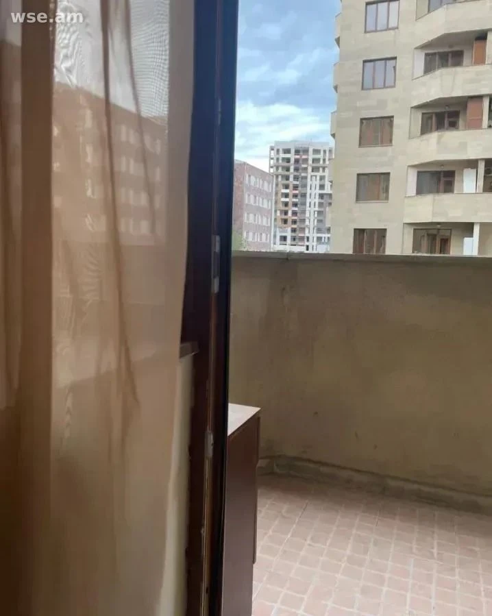 3-комн., 105 м², 2/9 эт., улица Царав Ахпюр 55/5