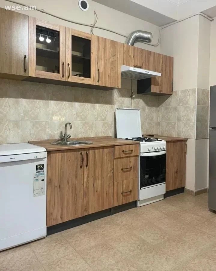 3-комн., 105 м², 2/9 эт., улица Царав Ахпюр 55/5