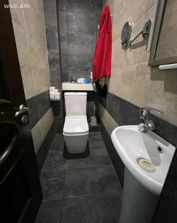 4-комн., 88 м², 2/4 эт., улица братьев Алиханян 7