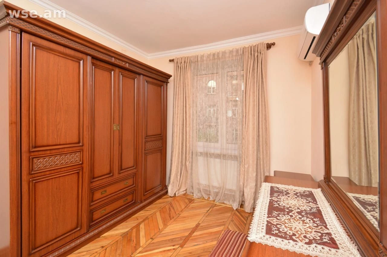 3-комн., 95 м², 3/5 эт., улица Вардананц