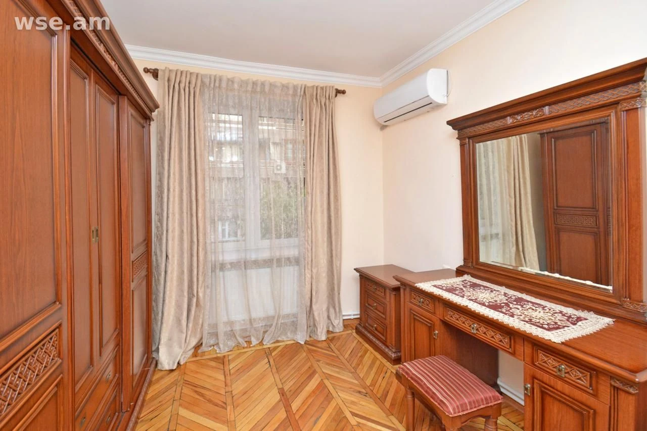 3-комн., 95 м², 3/5 эт., улица Вардананц
