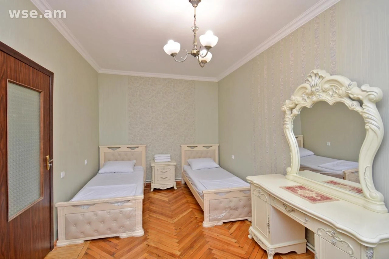 3-комн., 95 м², 3/5 эт., улица Вардананц