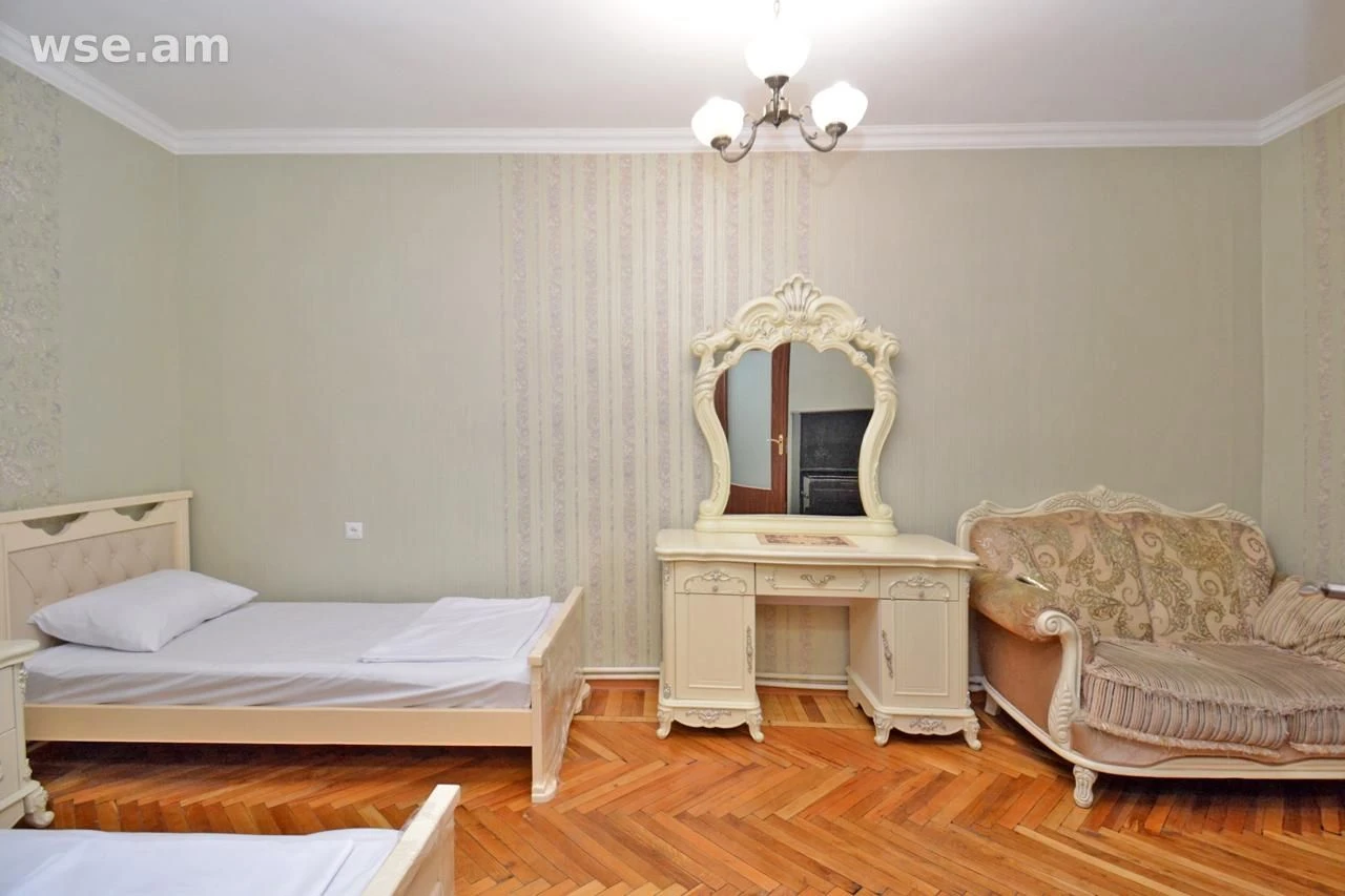 3-комн., 95 м², 3/5 эт., улица Вардананц