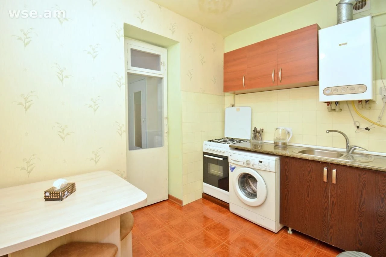 3-комн., 95 м², 3/5 эт., улица Вардананц