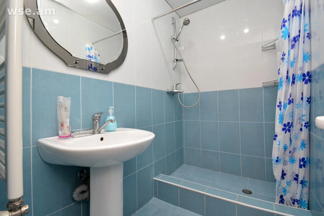 3-комн., 95 м², 3/5 эт., улица Вардананц