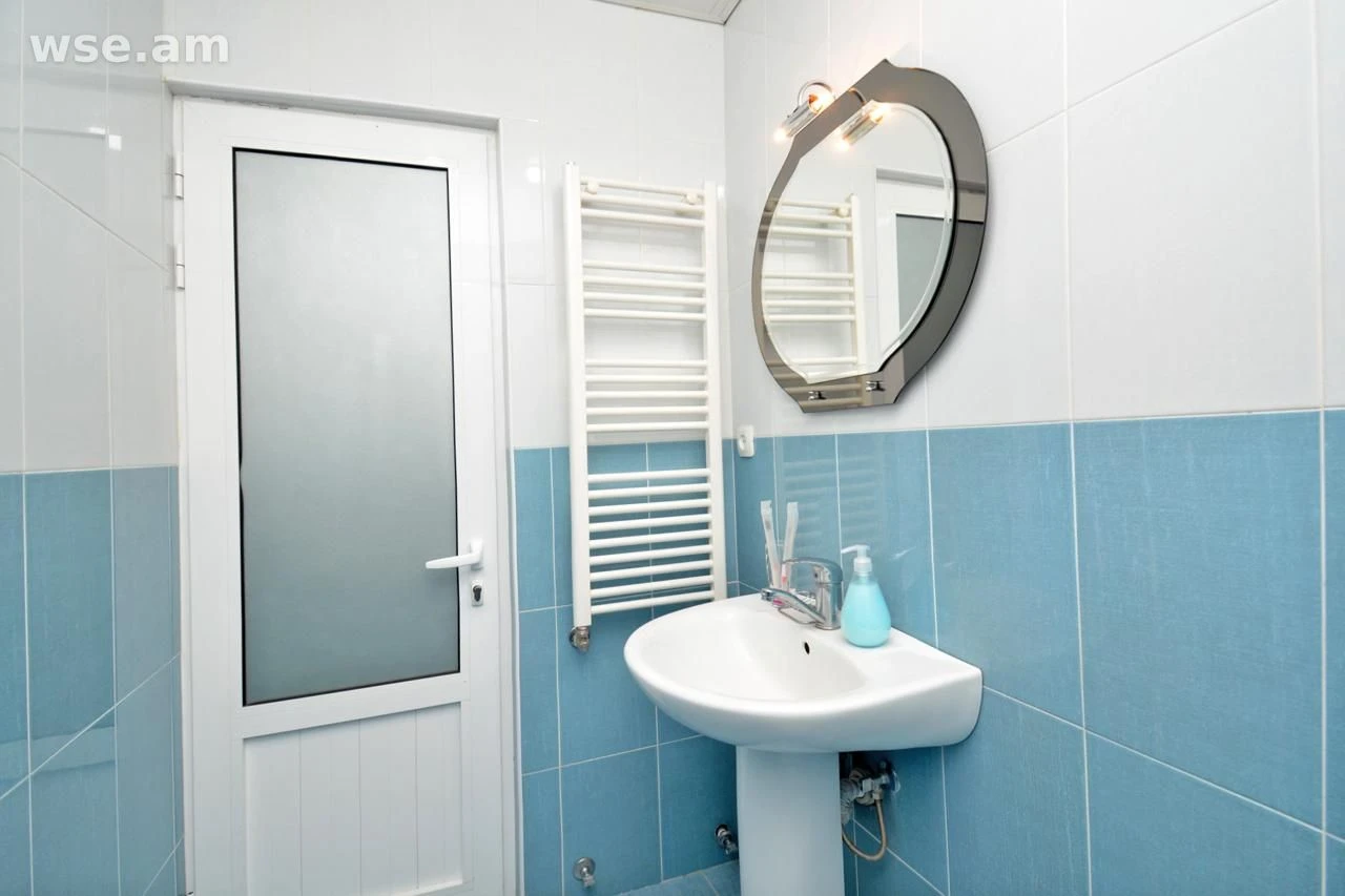 3-комн., 95 м², 3/5 эт., улица Вардананц
