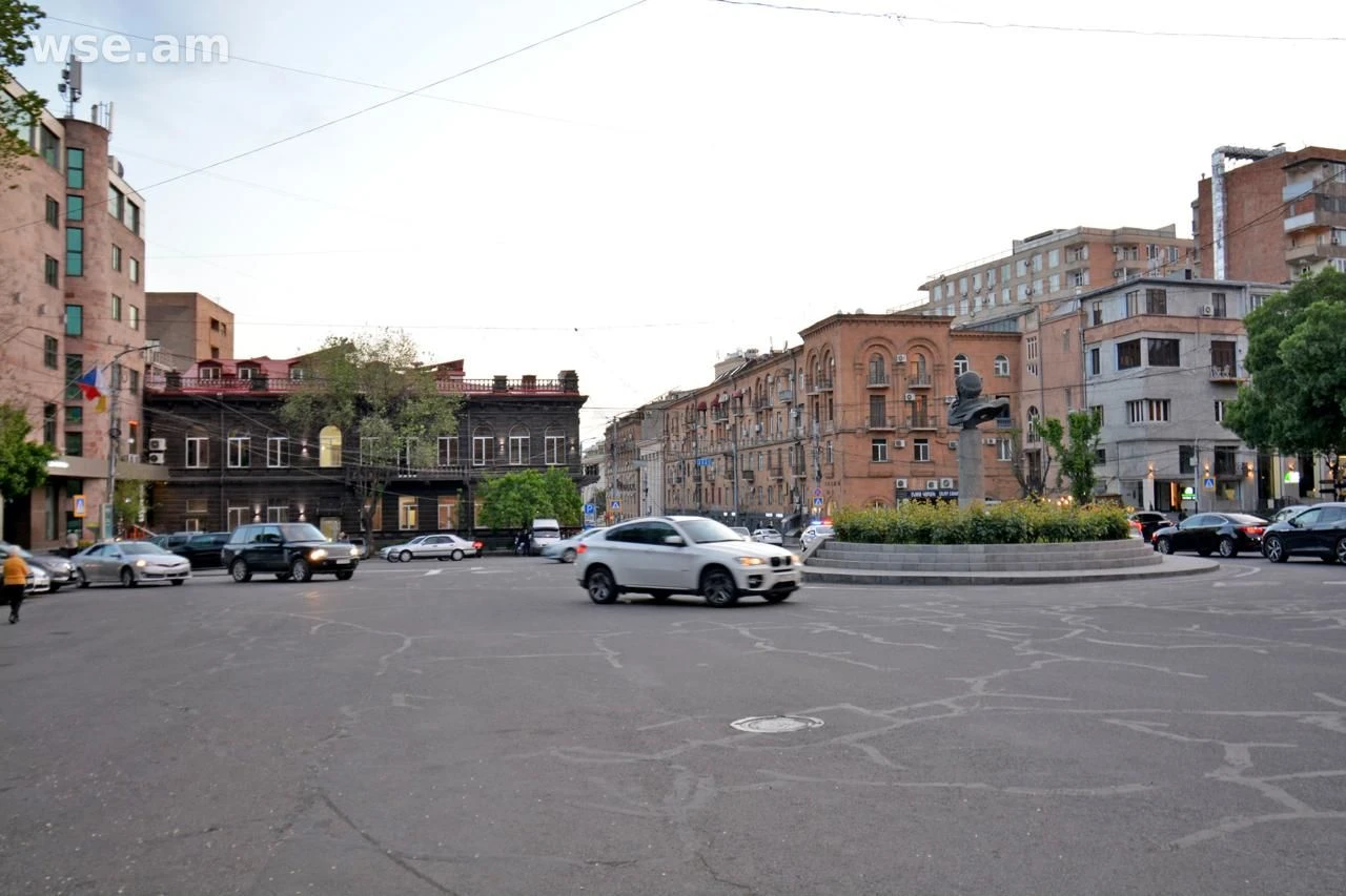 3-комн., 95 м², 3/5 эт., улица Вардананц