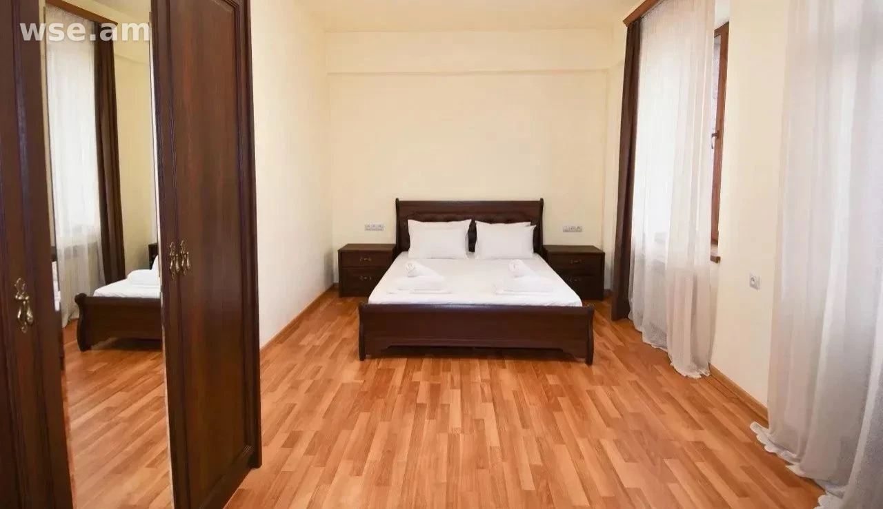 3-комн., 110 м², 10/13 эт., проспект Месропа Маштоца 33/1