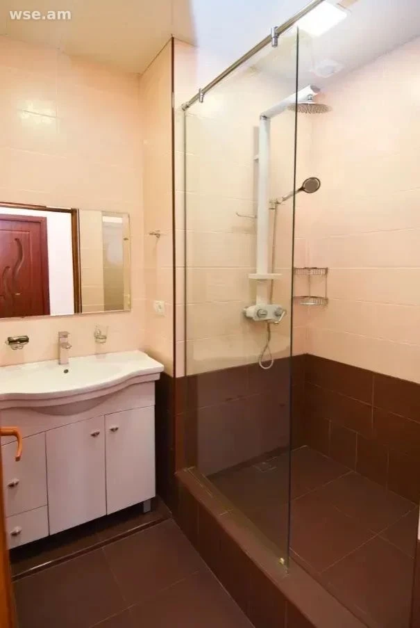 3-комн., 110 м², 10/13 эт., проспект Месропа Маштоца 33/1