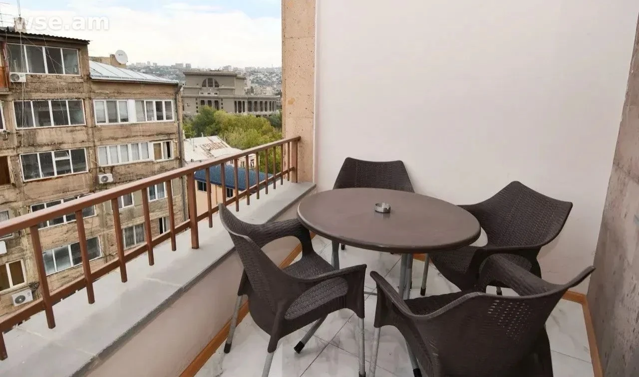3-комн., 110 м², 10/13 эт., проспект Месропа Маштоца 33/1