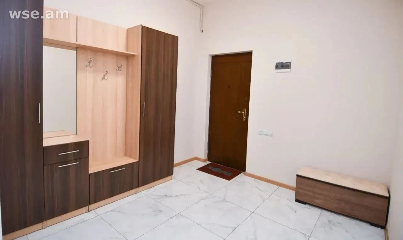3-комн., 110 м², 10/13 эт., проспект Месропа Маштоца 33/1