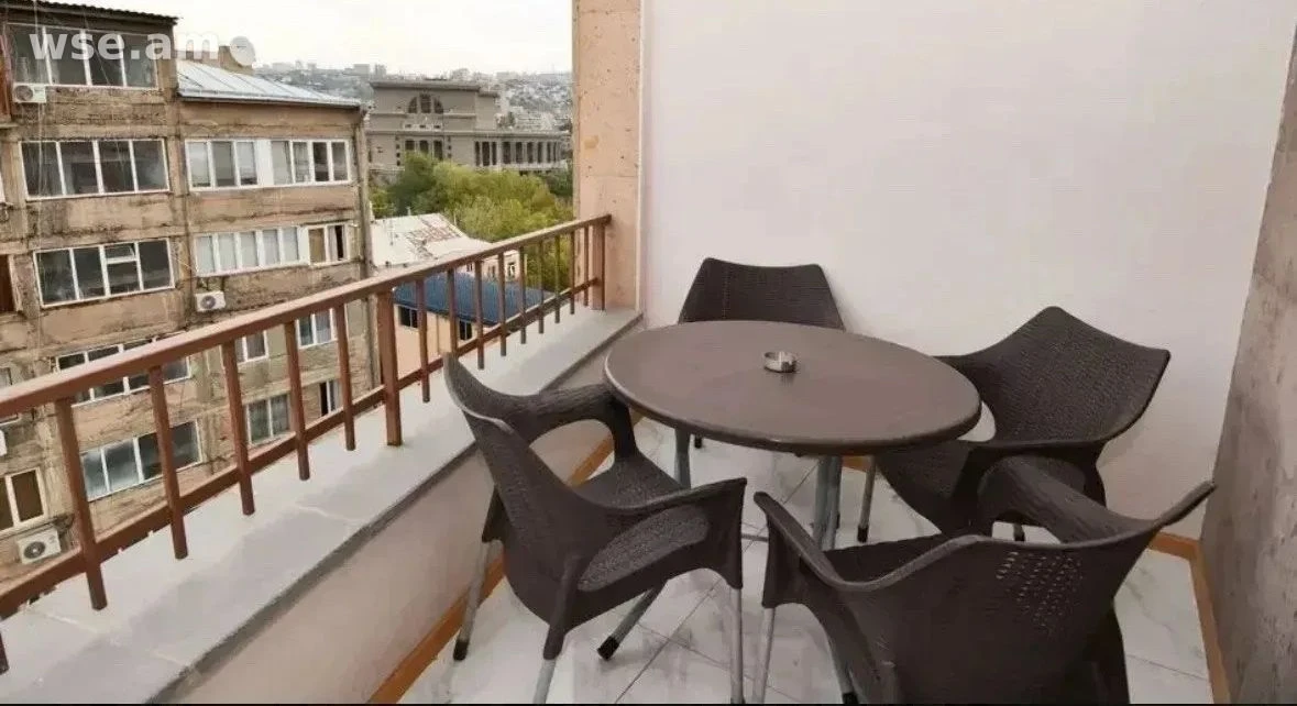 3-комн., 110 м², 10/13 эт., проспект Месропа Маштоца 33/1