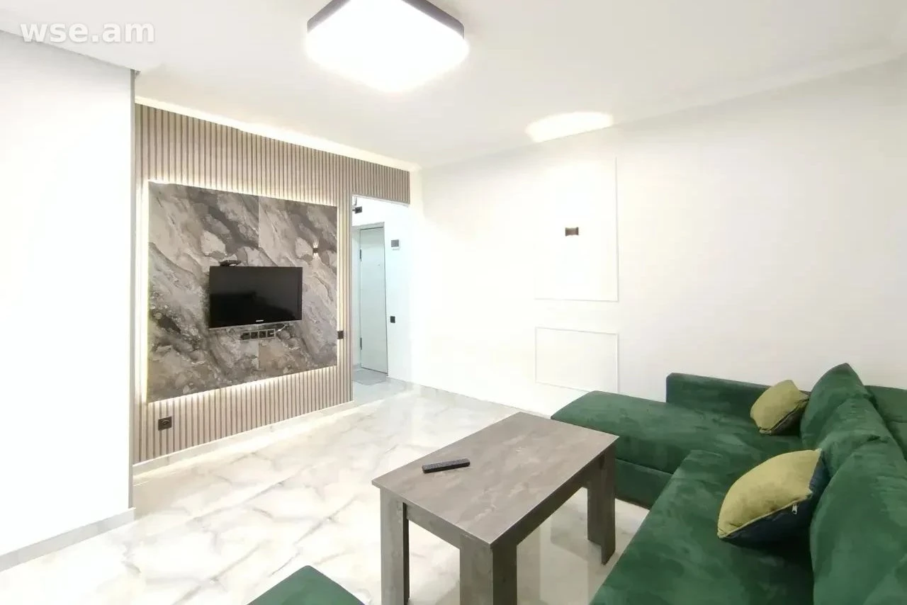 2-rooms, 45 m², 1/5 floor, Griboedov street 2/1