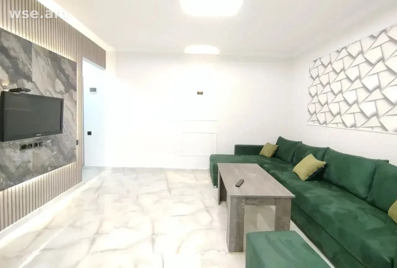 2-rooms, 45 m², 1/5 floor, Griboedov street 2/1