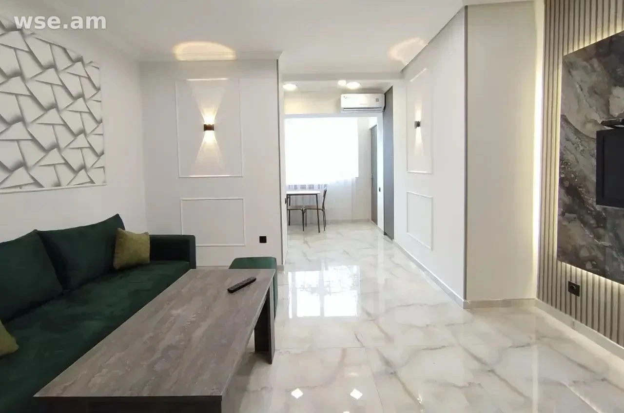 2-rooms, 45 m², 1/5 floor, Griboedov street 2/1