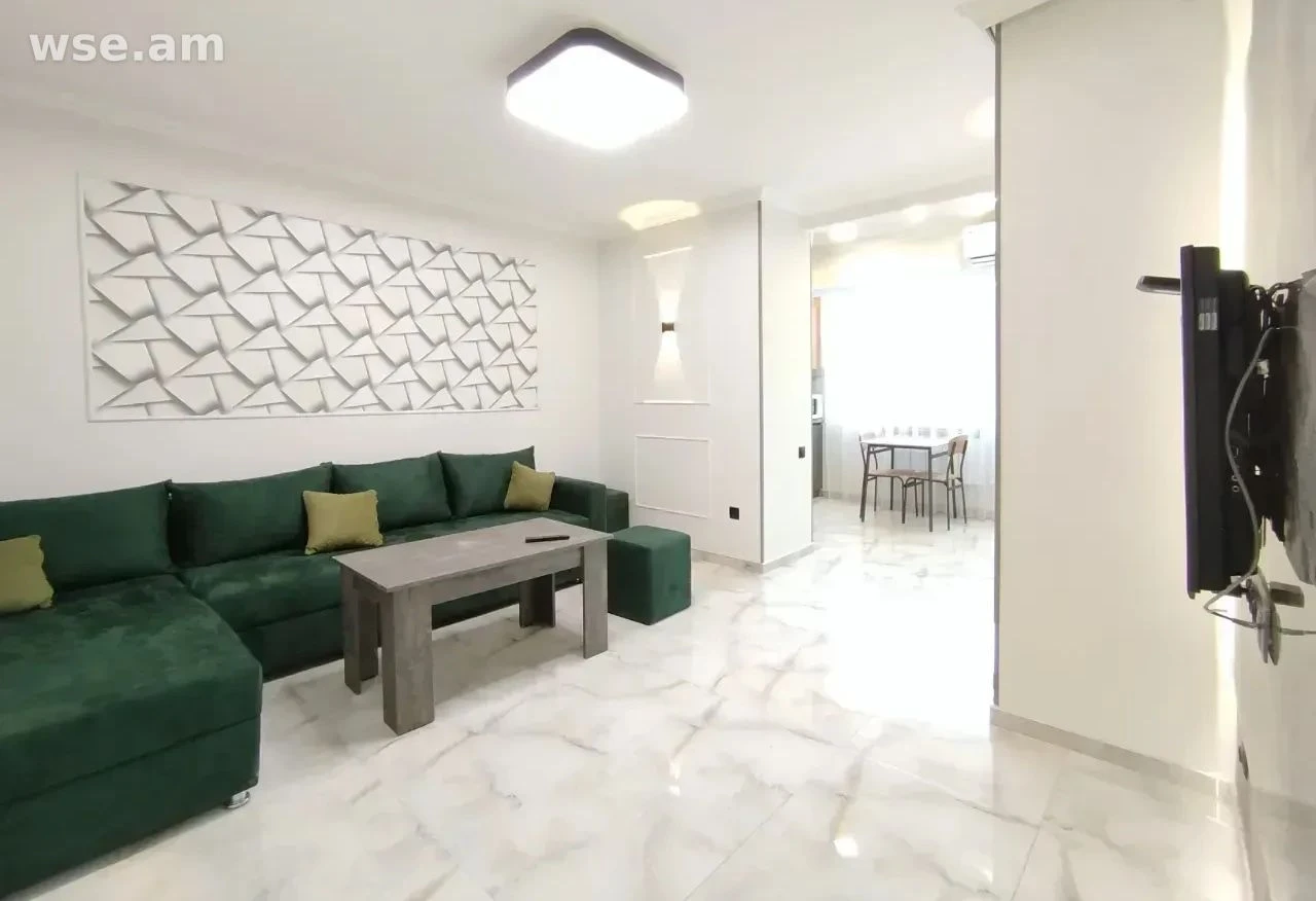 2-rooms, 45 m², 1/5 floor, Griboedov street 2/1