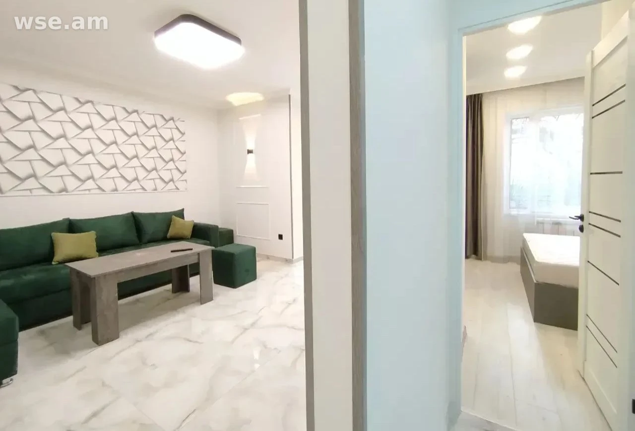 2-rooms, 45 m², 1/5 floor, Griboedov street 2/1
