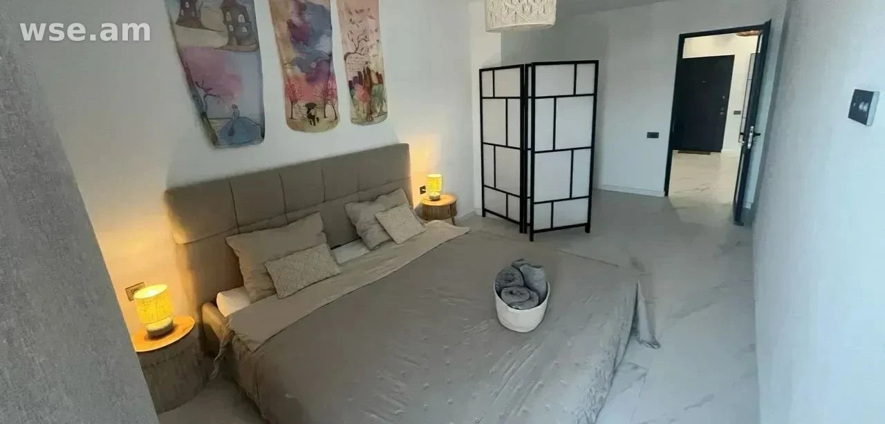 2-комн., 72 м², 16/18 эт., ул. Маршала Бабаджаняна