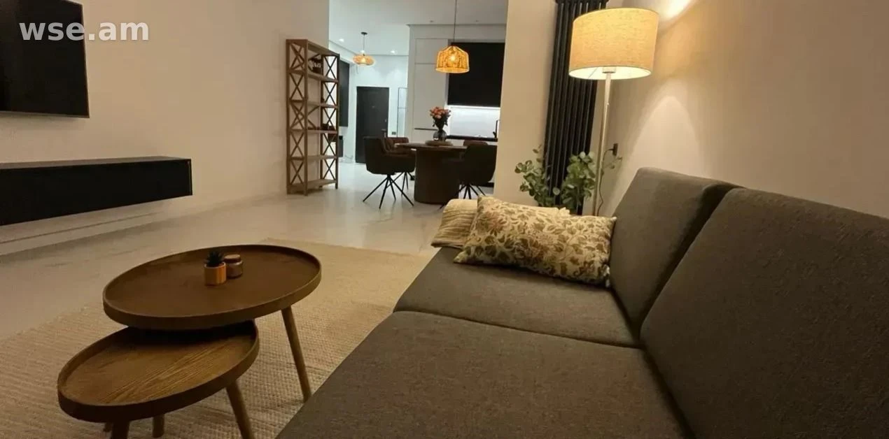 2-комн., 72 м², 16/18 эт., ул. Маршала Бабаджаняна