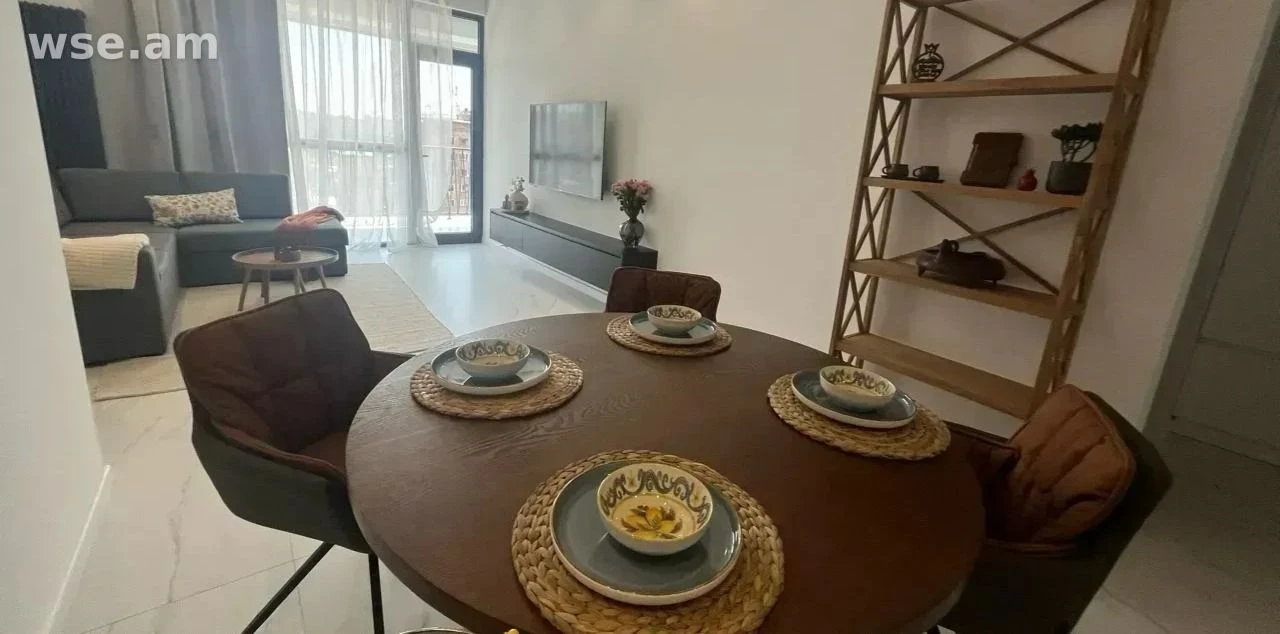2-комн., 72 м², 16/18 эт., ул. Маршала Бабаджаняна