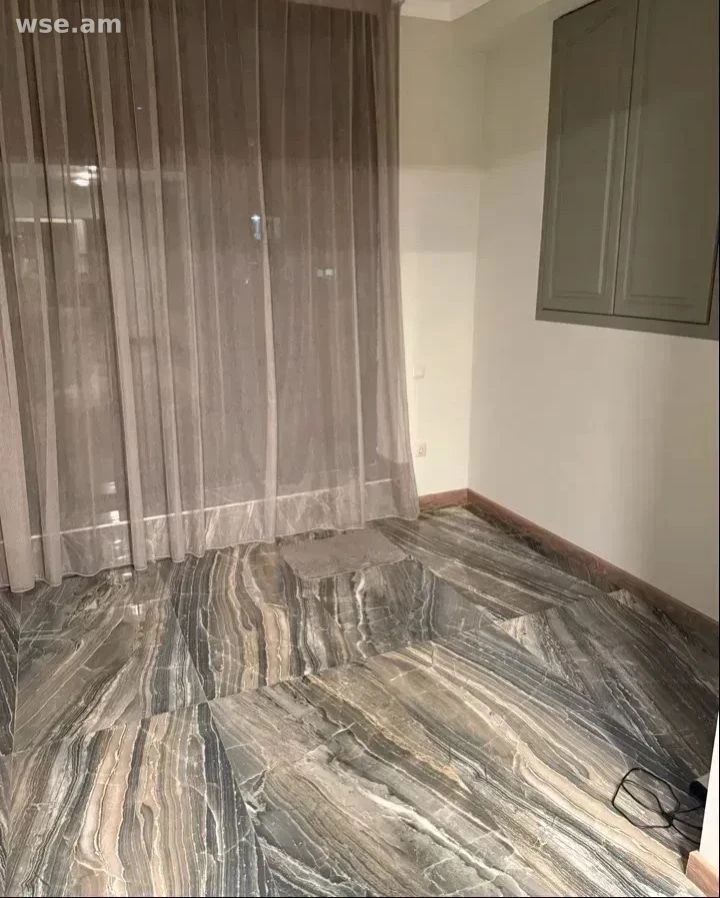 3-комн., 120 м², 1/5 эт., улица Дереника Демирчяна 62