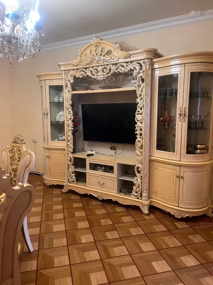 4-комн., 110 м², 3/5 эт., улица Абовяна 10