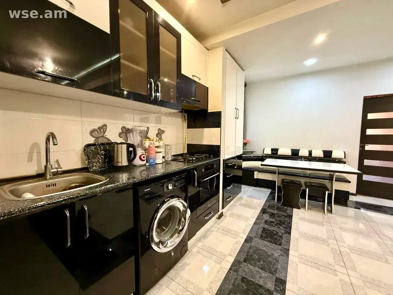 4-комн., 110 м², 3/5 эт., улица Абовяна 10
