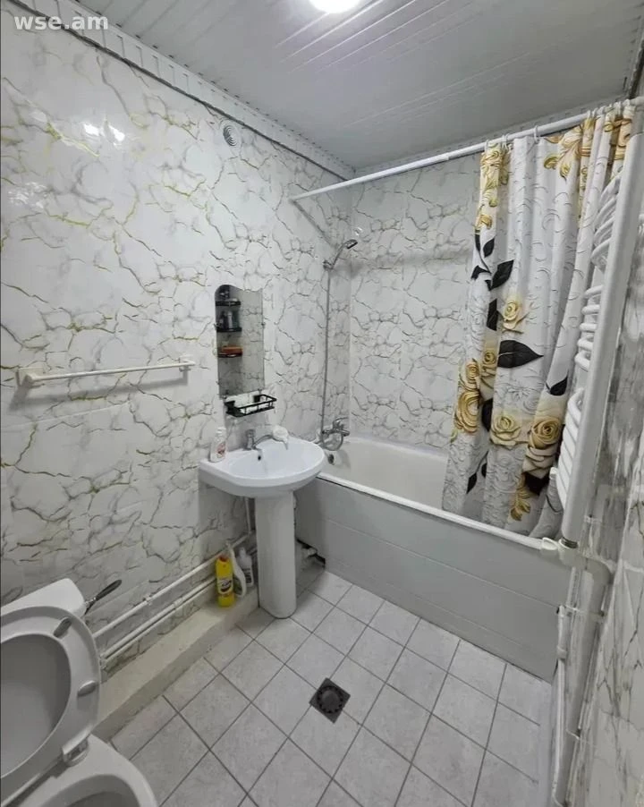 3-комн., 74 м², 2/4 эт., улица Лепсиуса