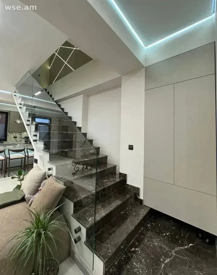 4-комн. дом, 120 м², 2-этажный, улица Багреванда