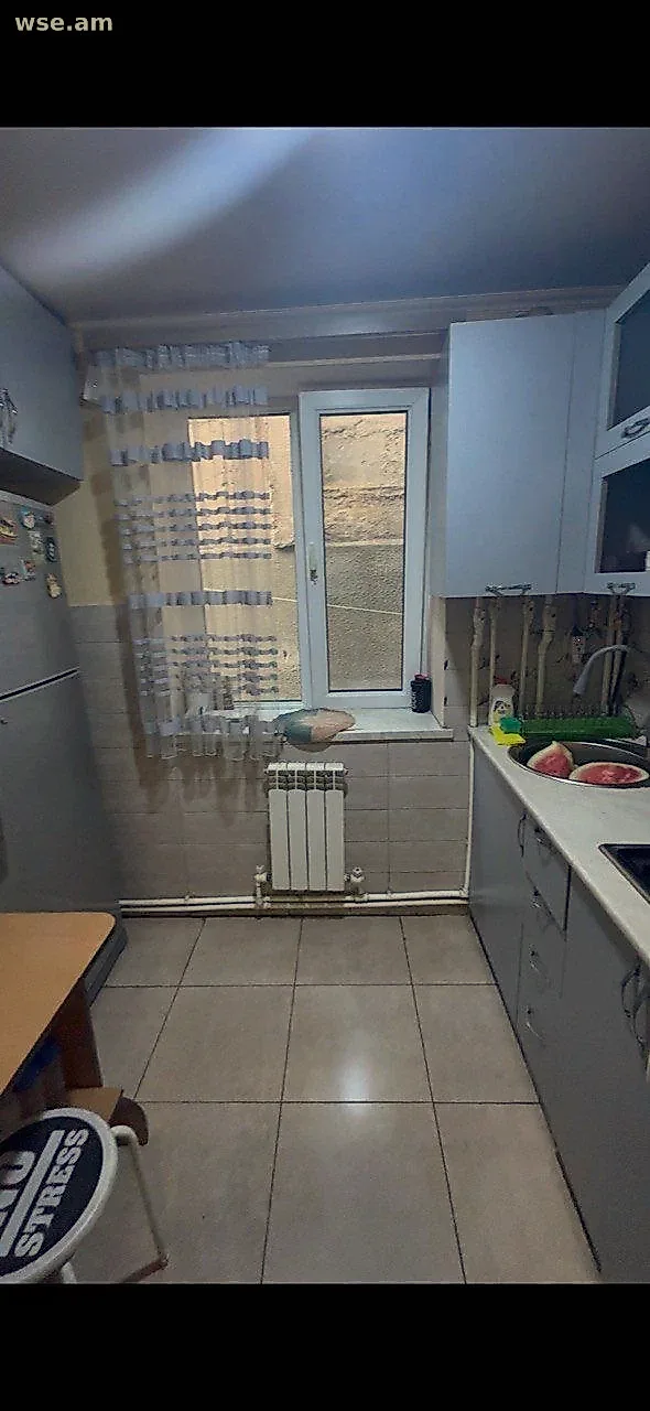6-комн. дом, 280 м², 3-этажный, 9-я улица Канакер 4\1