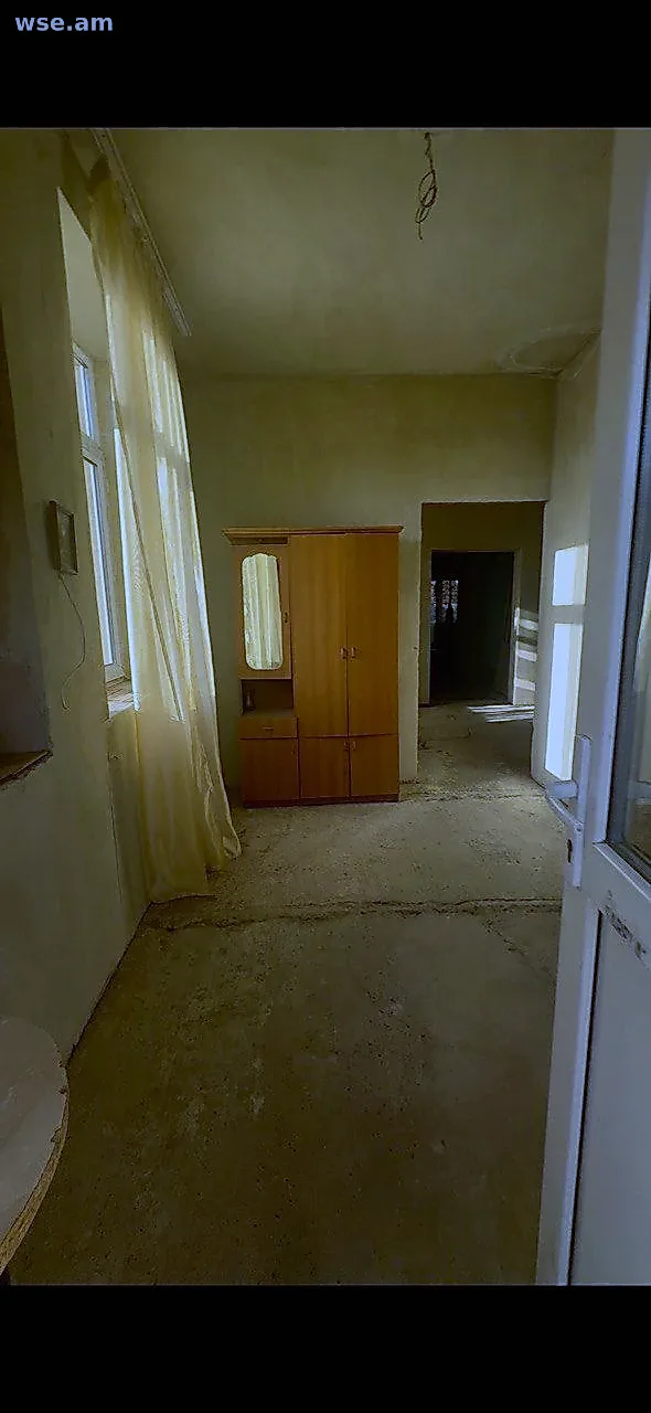6-комн. дом, 280 м², 3-этажный, 9-я улица Канакер 4\1