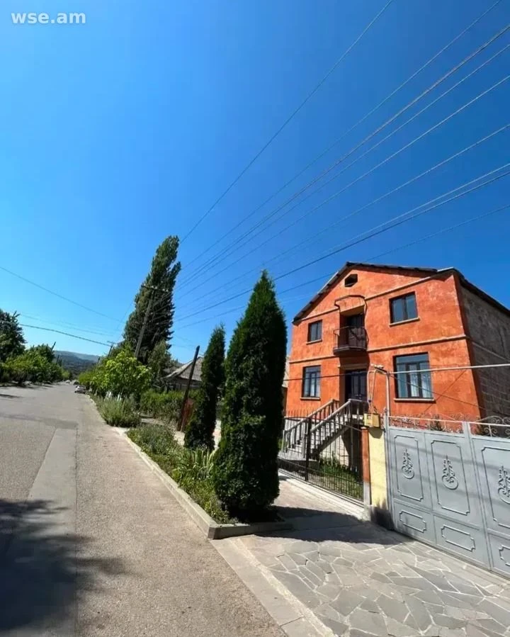 3-комн., 110 м², 1/1 эт., улица Соса Саргсяна 92