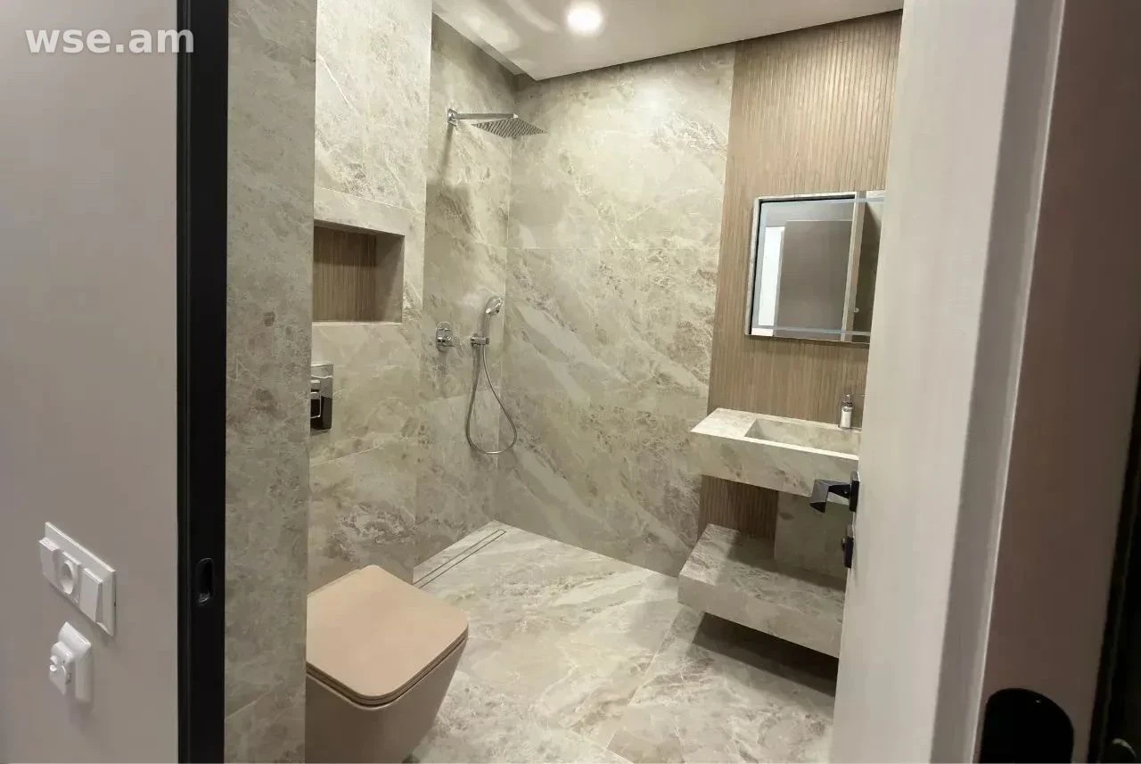 4-комн., 122 м², 5/12 эт., улица Давита Анхахта 11/12