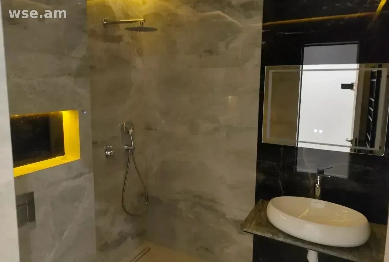 4-комн., 122 м², 5/12 эт., улица Давита Анхахта 11/12