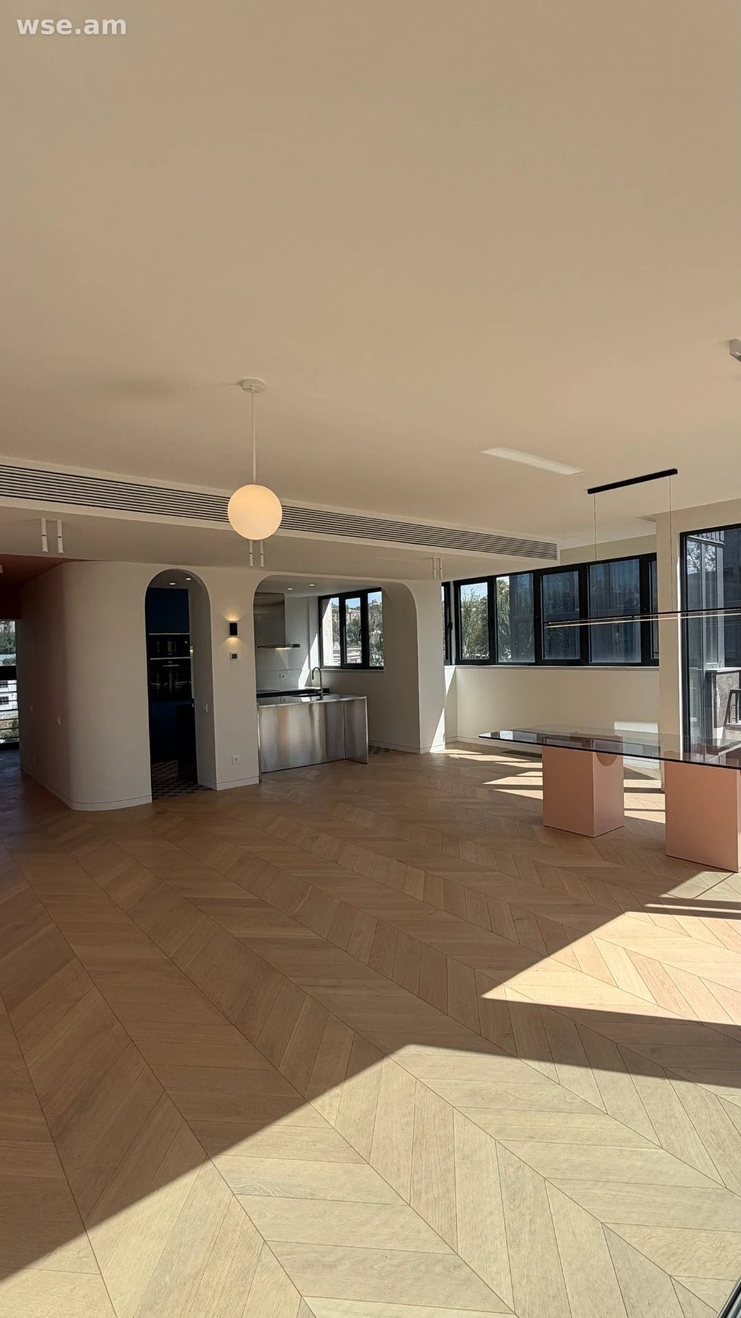 4-комн., 210 м², проспект Азатутян 1/60