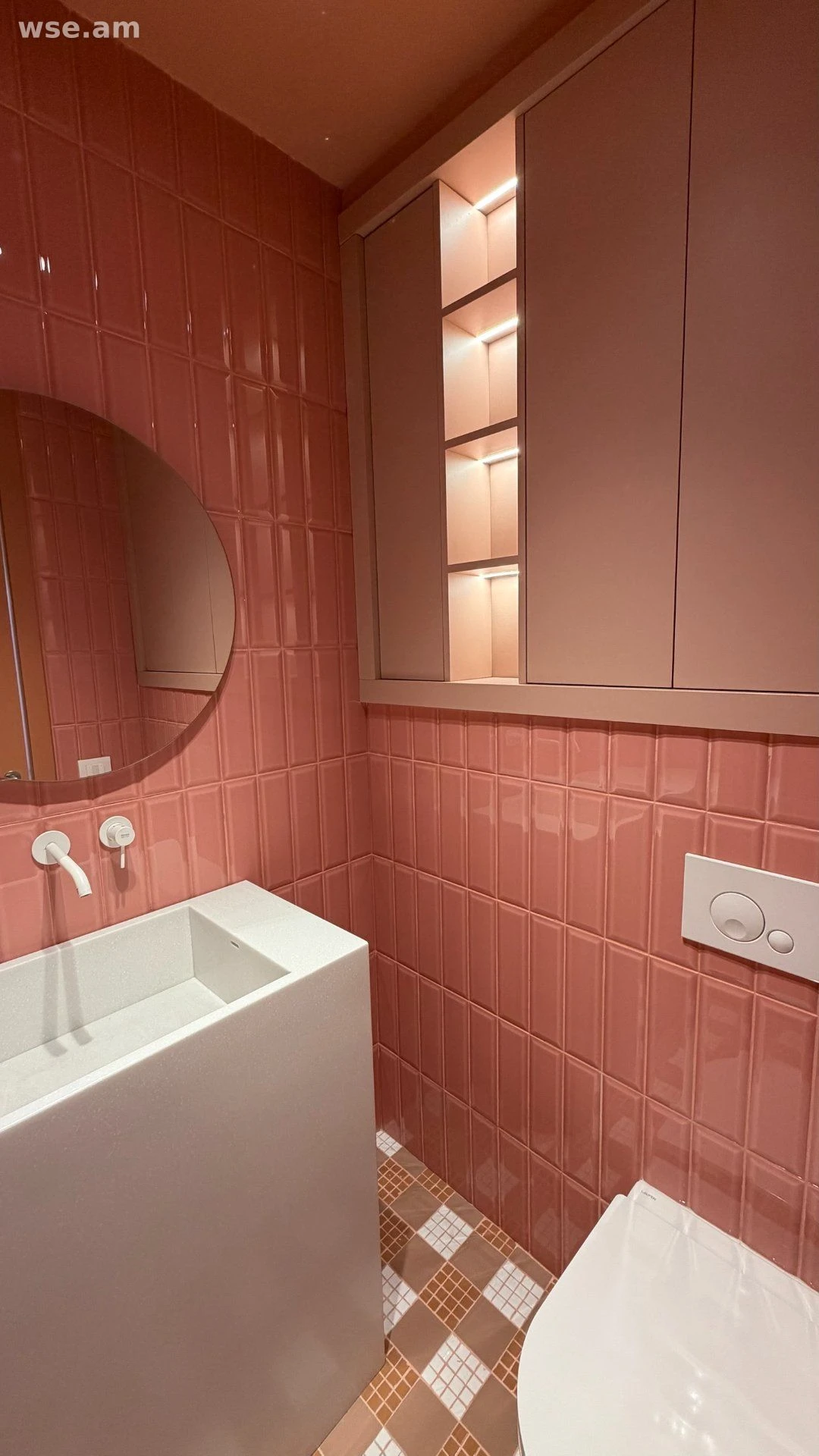 4-комн., 210 м², проспект Азатутян 1/60