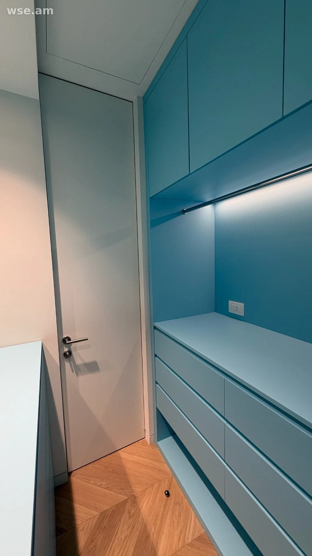 4-комн., 210 м², проспект Азатутян 1/60