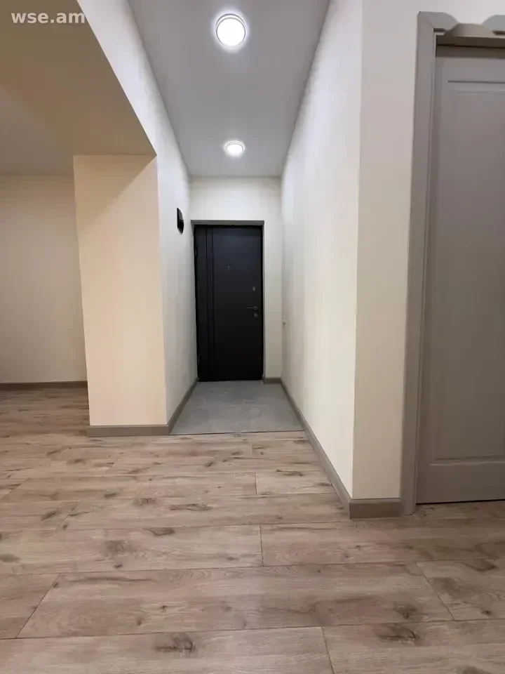 3-room, 82 m², 5/5 floor, 1st lane of Kyivyan street 3
