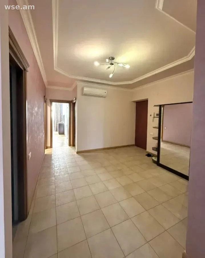 3-room, 110 m², 2/5 floor, 1/18 Azatutyan Avenue