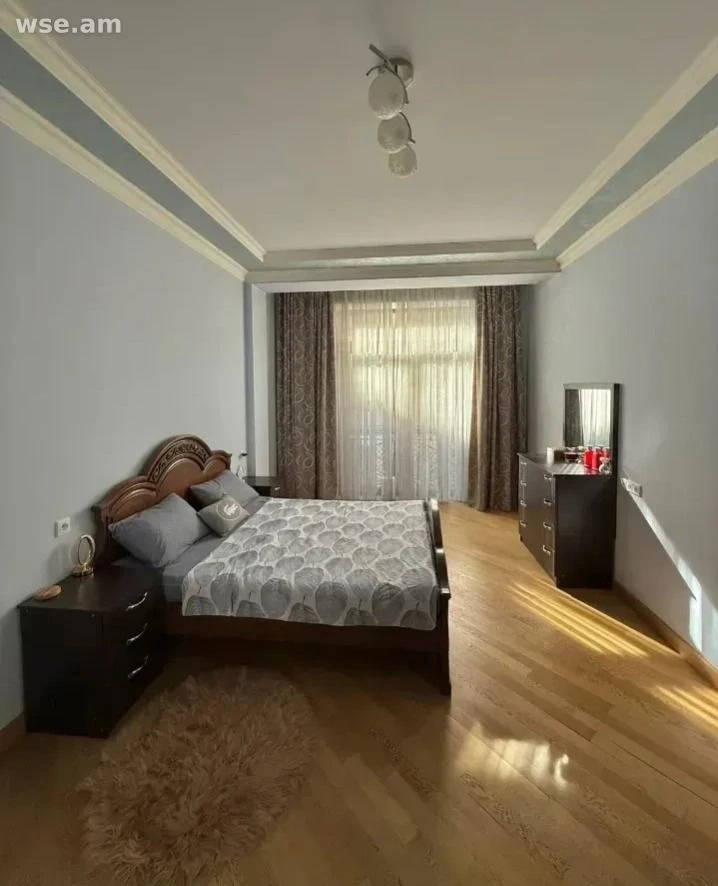 3-room, 110 m², 2/5 floor, 1/18 Azatutyan Avenue
