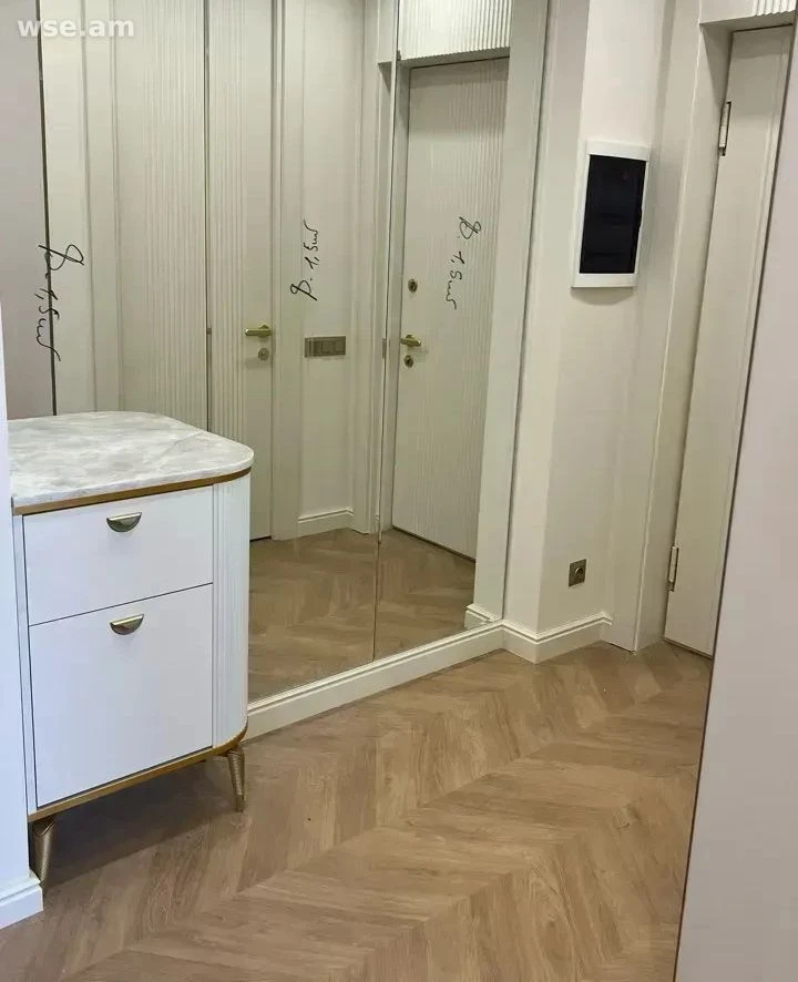 3-комн., 96 м², 4/15 эт., улица Овсепа Аргутяна 22