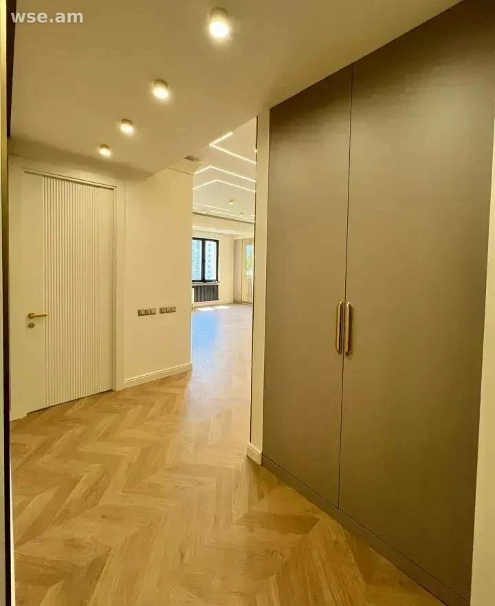 3-комн., 96 м², 4/15 эт., улица Овсепа Аргутяна 22