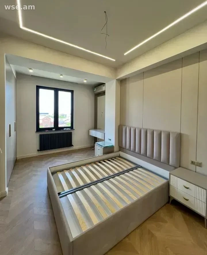3-комн., 96 м², 4/15 эт., улица Овсепа Аргутяна 22