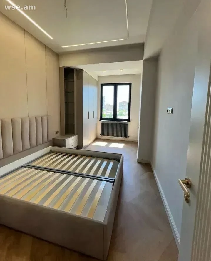 3-комн., 96 м², 4/15 эт., улица Овсепа Аргутяна 22