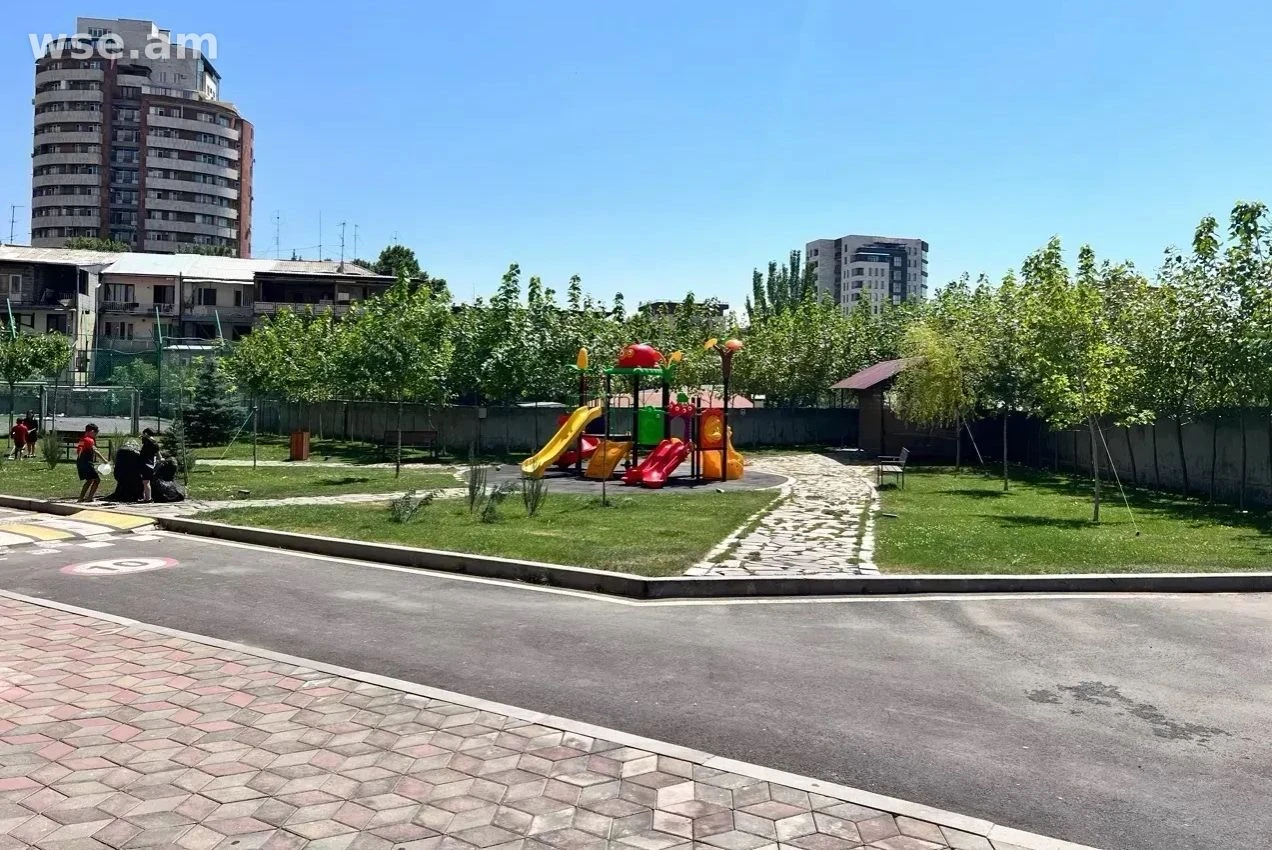 3-комн., 96 м², 4/15 эт., улица Овсепа Аргутяна 22