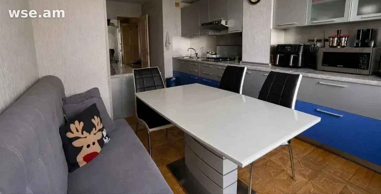 3-комн., 106 м², 8/9 эт., улица Айгедзора