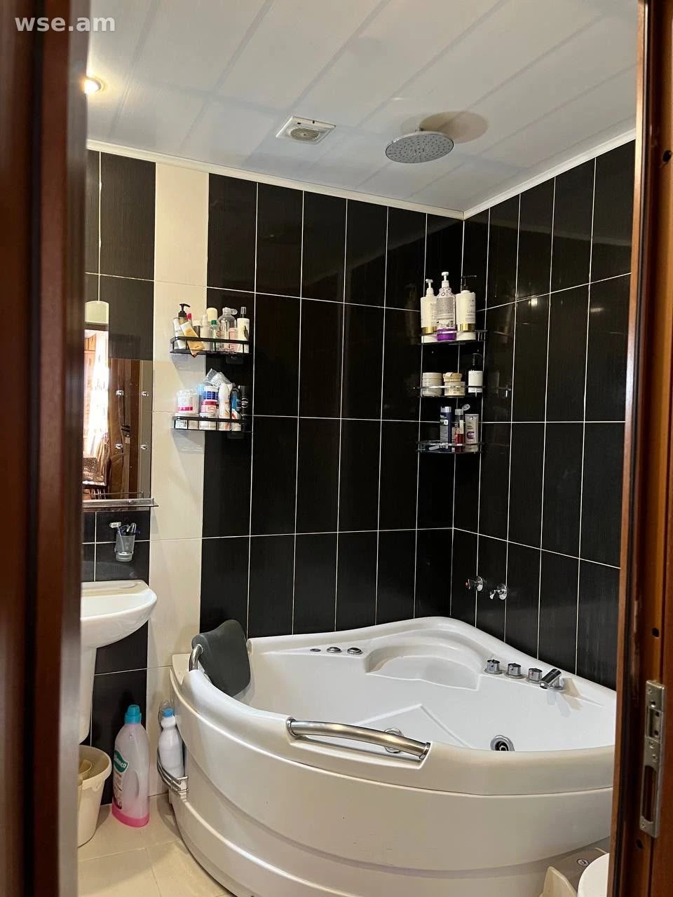 4-комн. дом, 350 м², 2-этажный, село Гехашен, Котайкская область