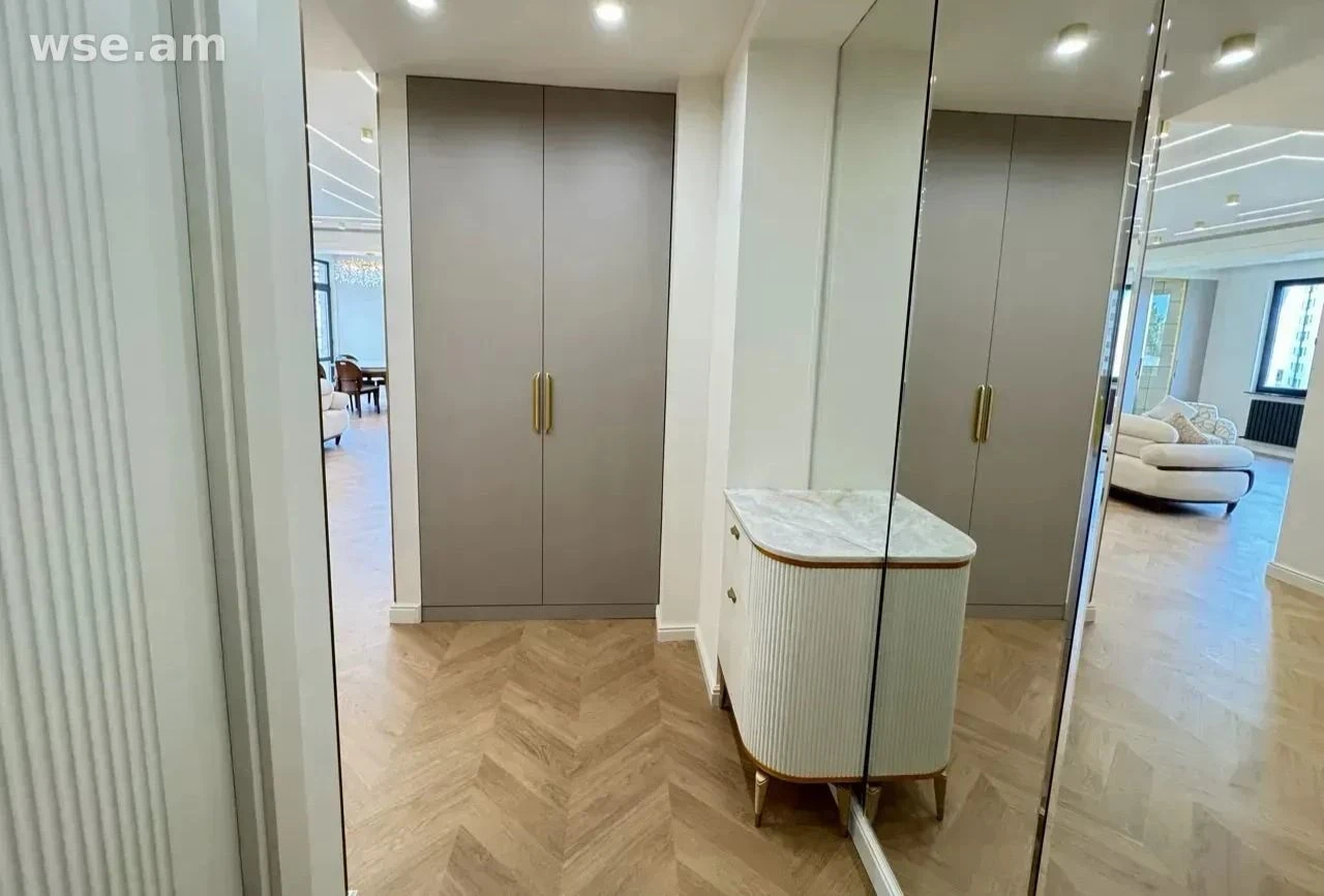 3室公寓, 96㎡, 霍夫塞普·阿尔古强街22号 — 1 500 000 ֏ | WSE.AM