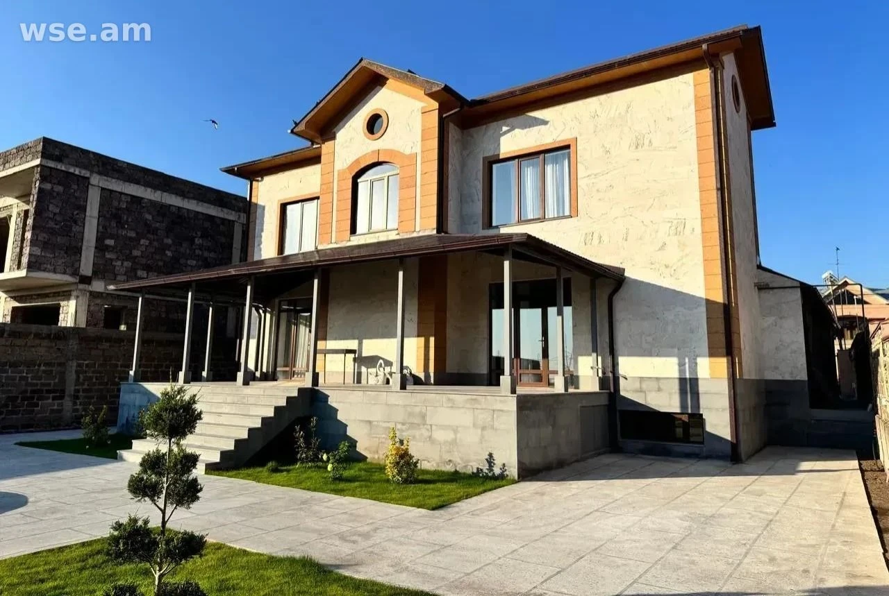 6室独栋住宅, 381㎡, 巴格列万德第40街 — 10 000 $ | WSE.AM